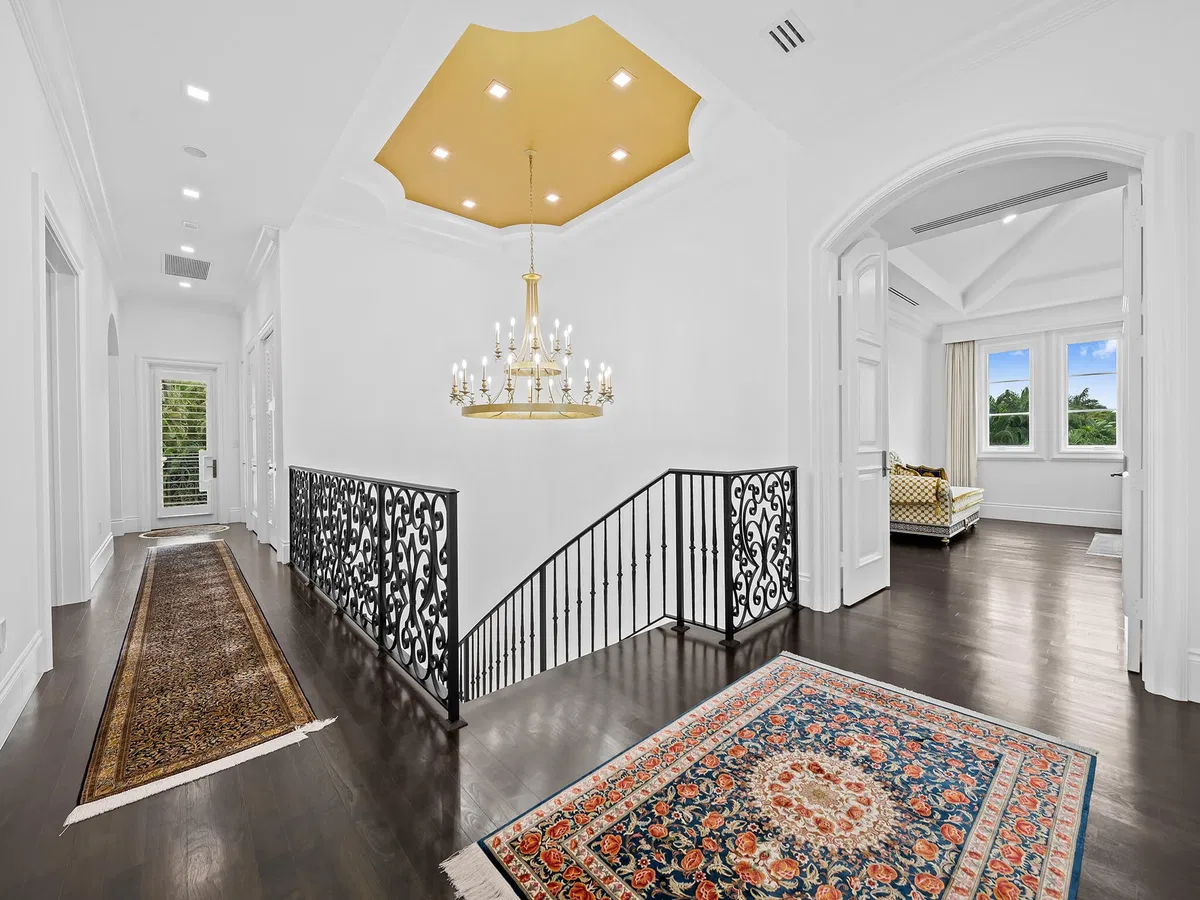 Residence photo 46