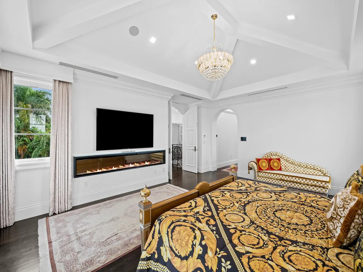 Residence photo 49