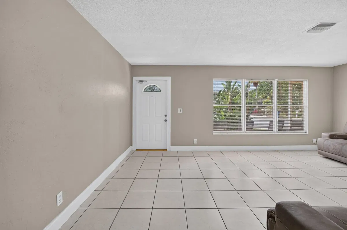 Residence photo 10