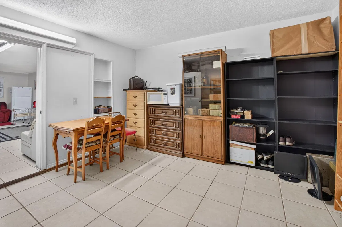 Residence photo 52