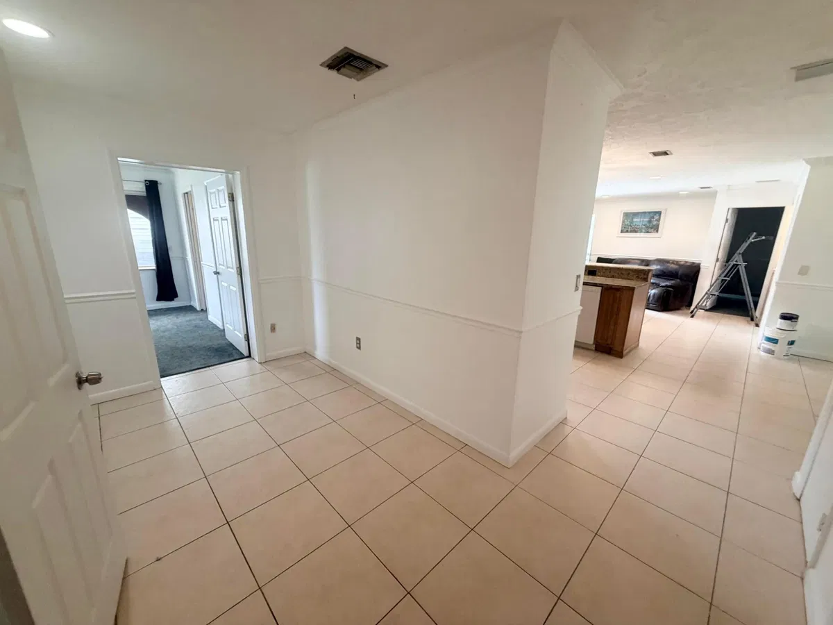 Residence photo 16