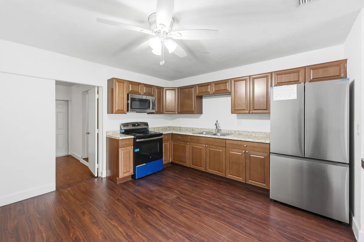 Residence photo 10