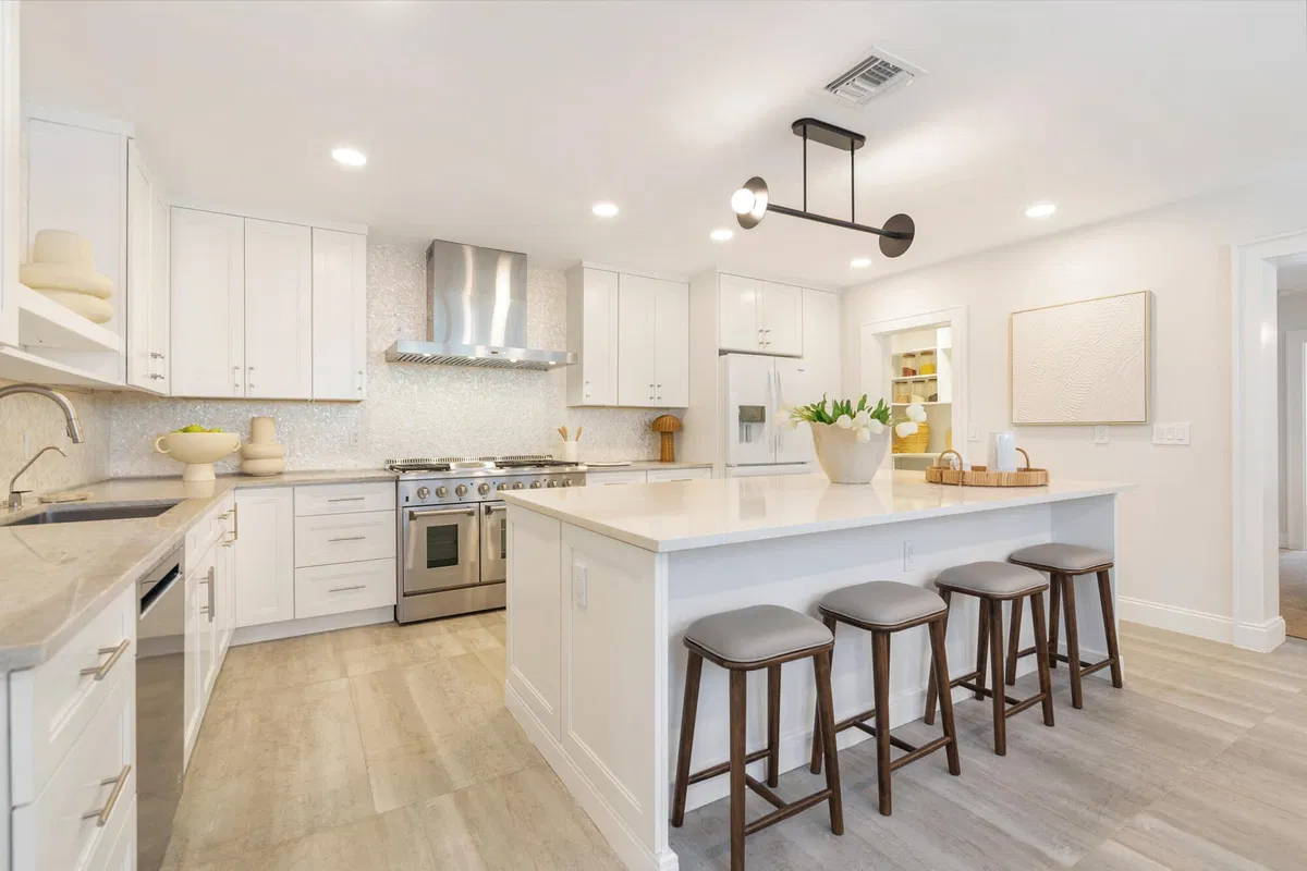 SoSo West Palm Beach Residence photo 13