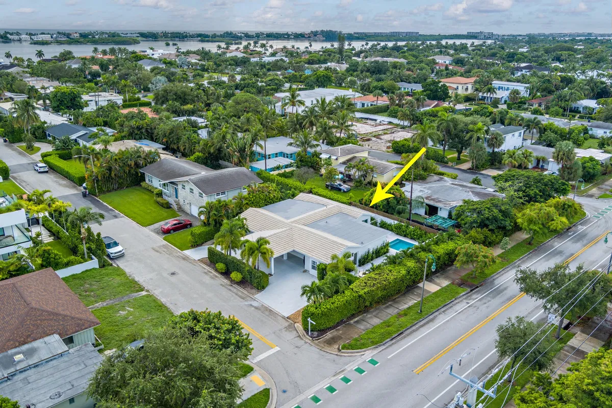 SoSo West Palm Beach Residence photo 37