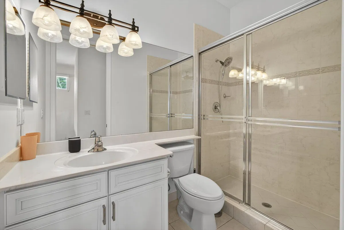 Residence photo 25