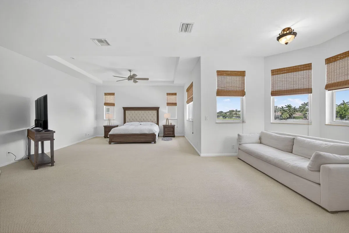 Residence photo 31