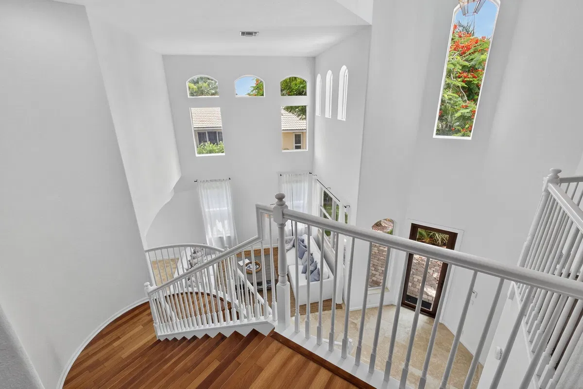 Residence photo 34