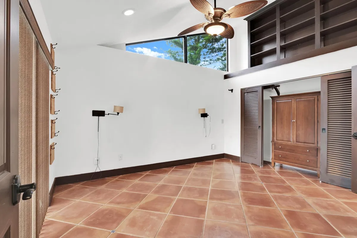 Residence photo 16