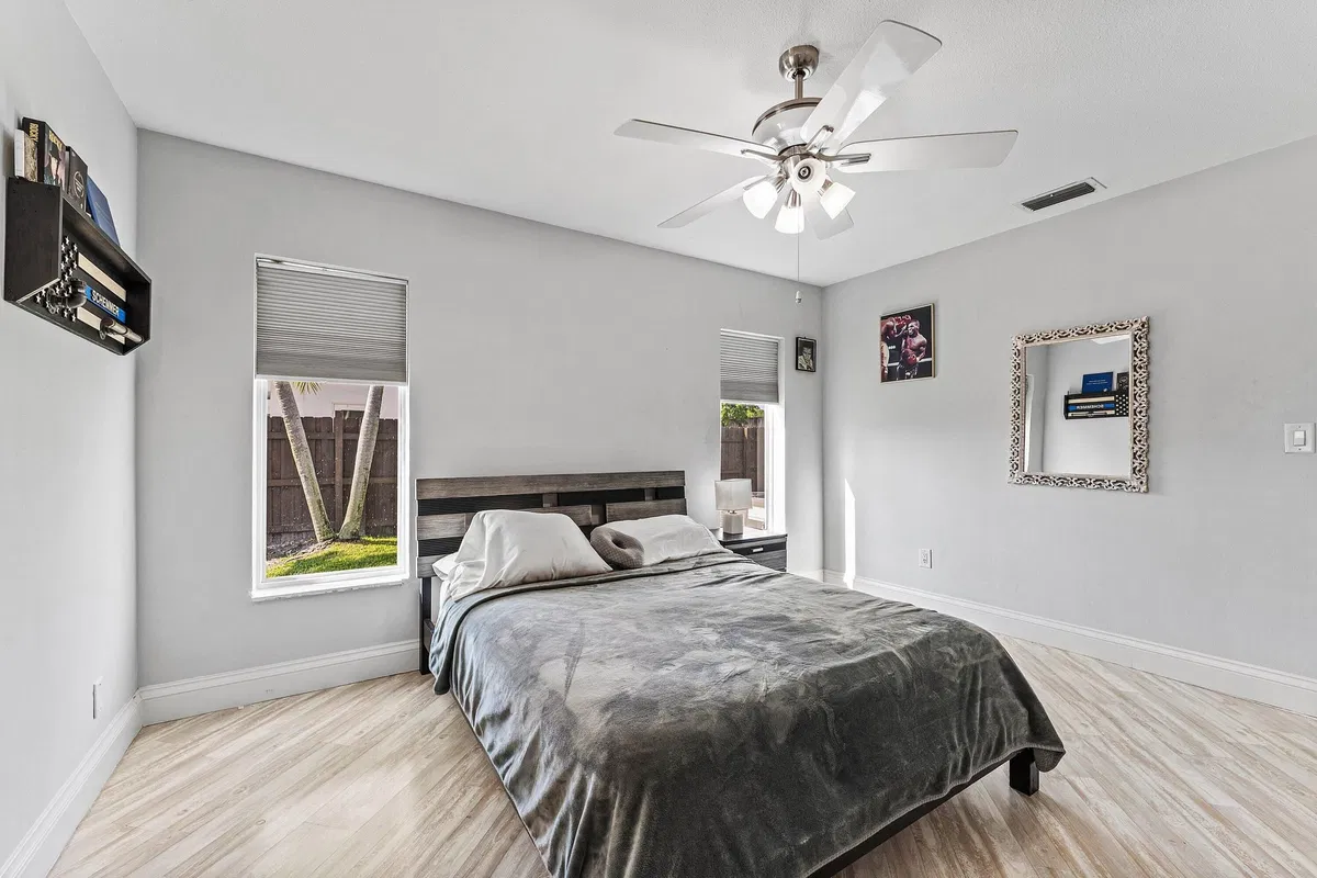 Residence photo 28