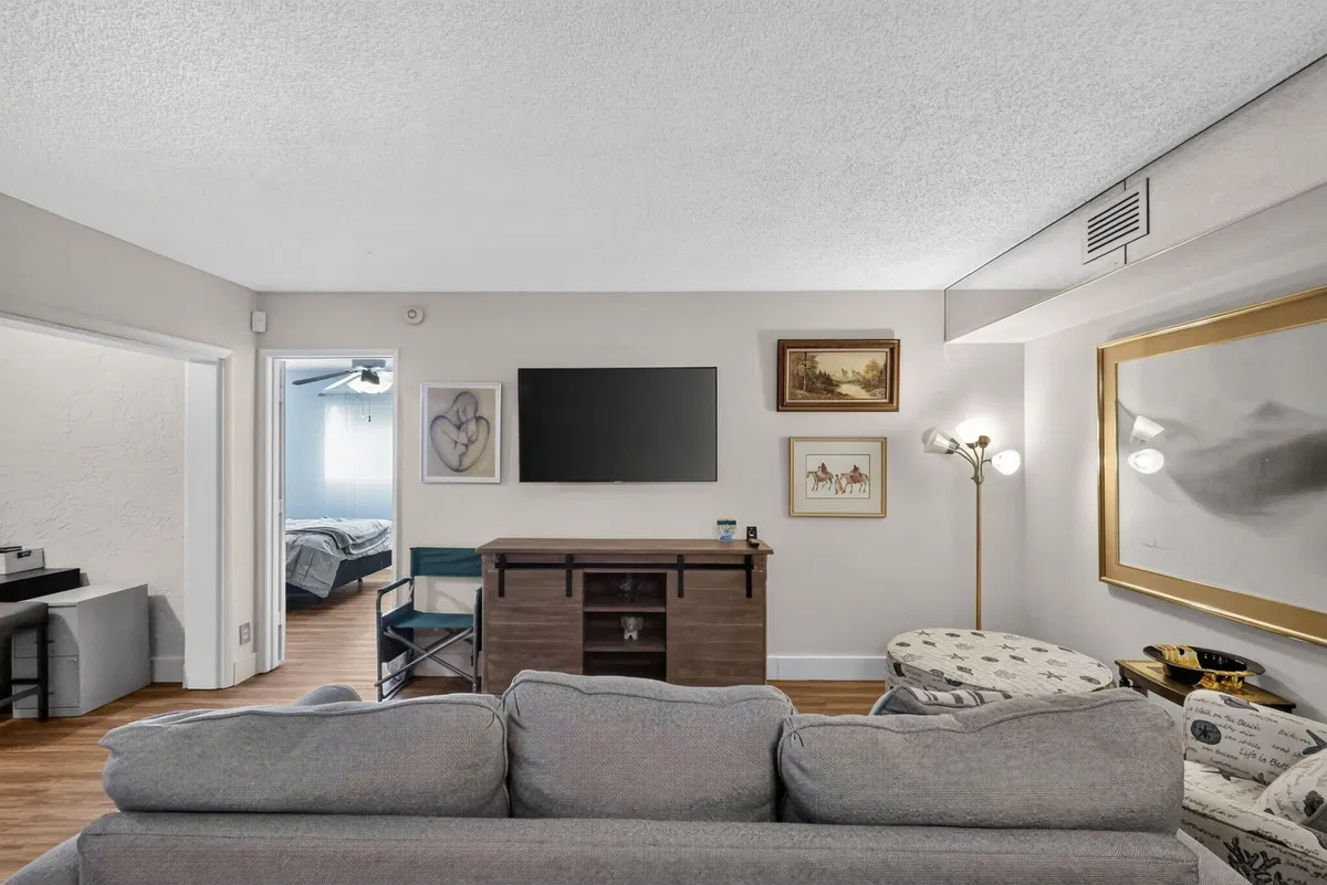  Unit 103 photo 13