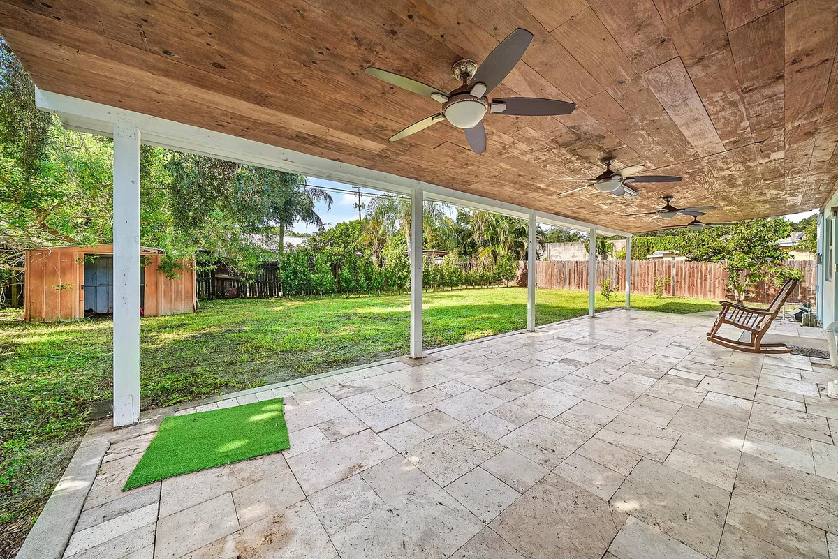 Residence photo 4