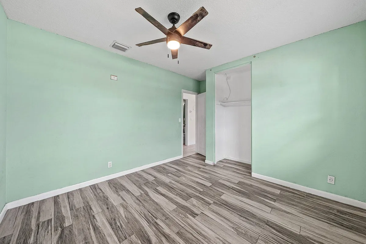 Residence photo 13