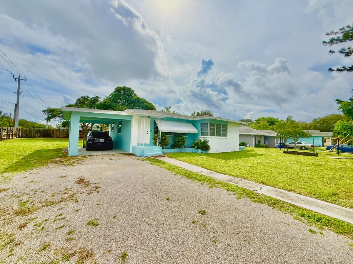 Downtown Delray Beach Residence