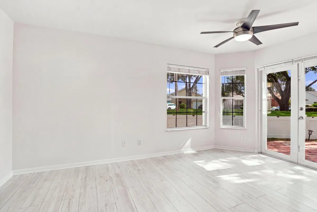 Residence photo 19