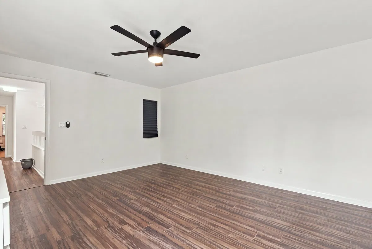 Residence photo 22