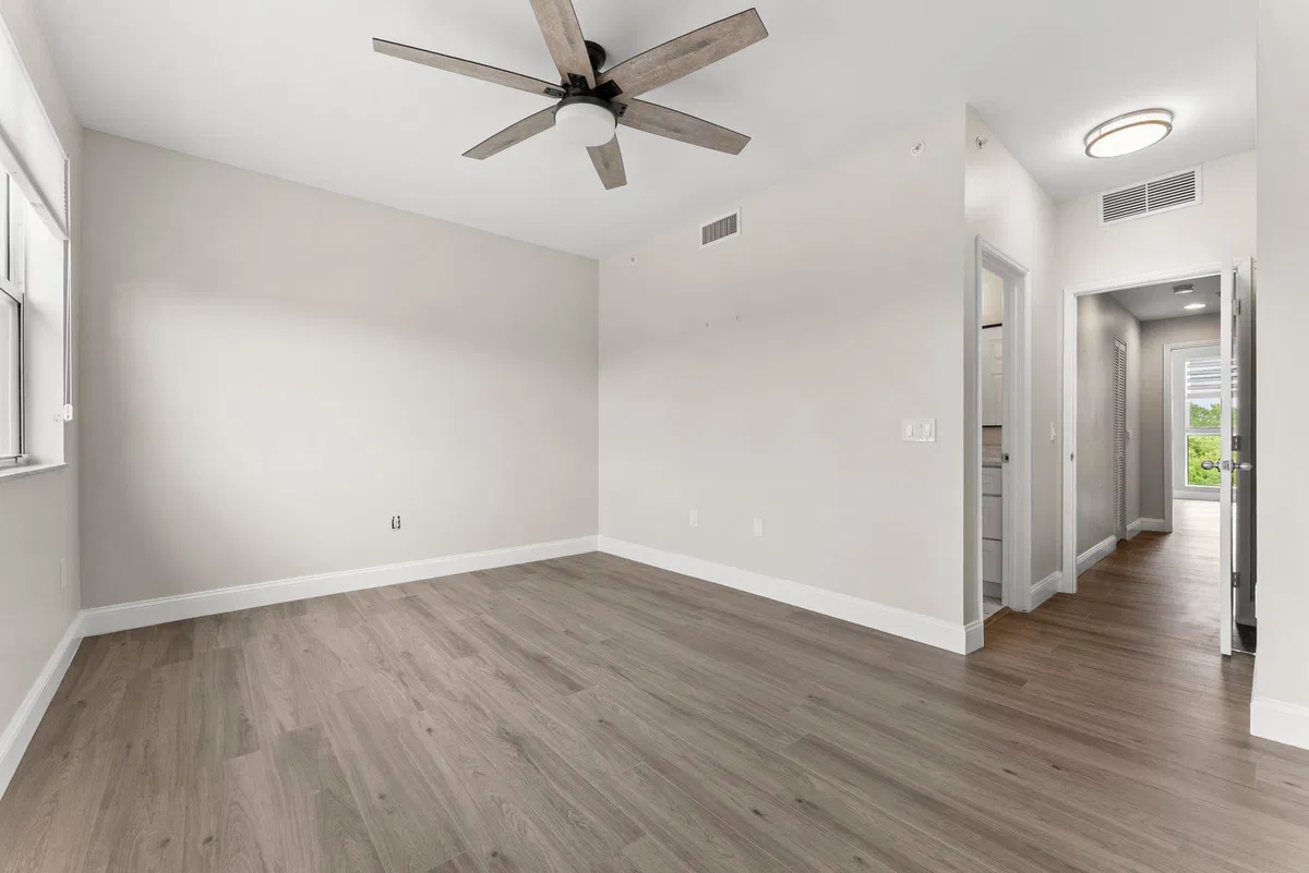  Residence photo 25