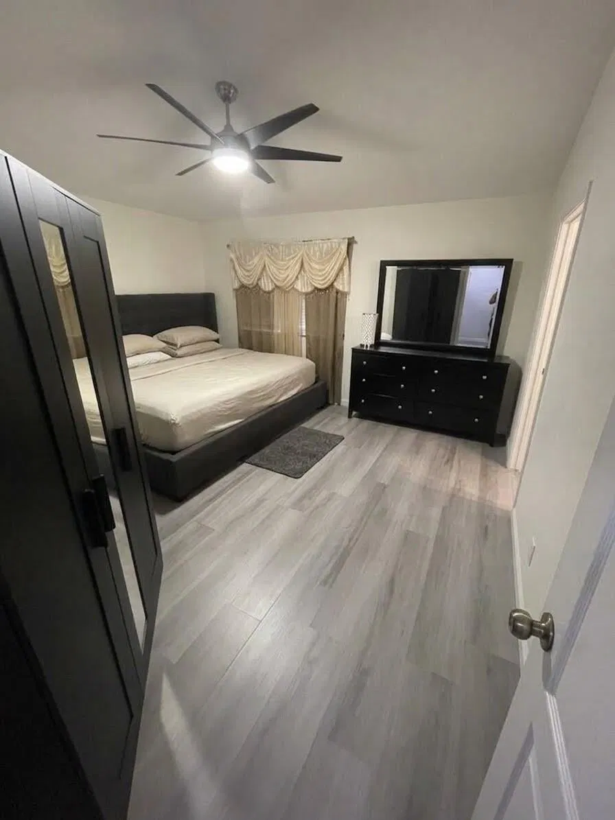 Residence photo 4