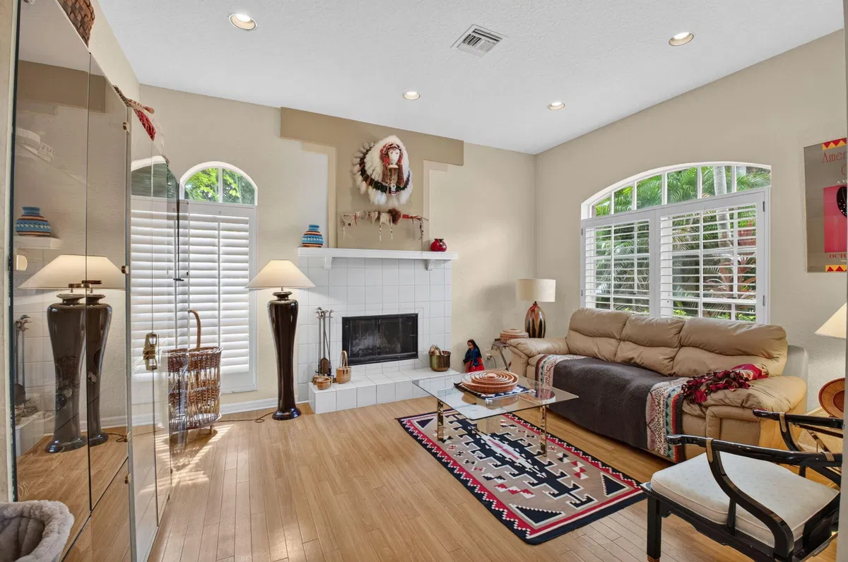 Residence photo 4