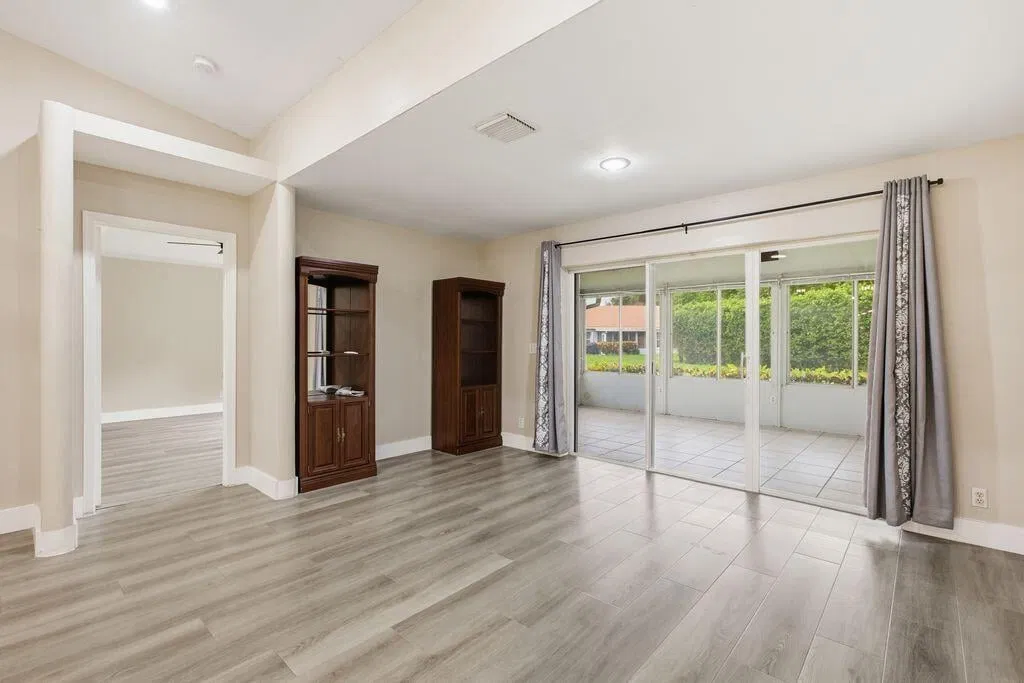 Residence photo 7