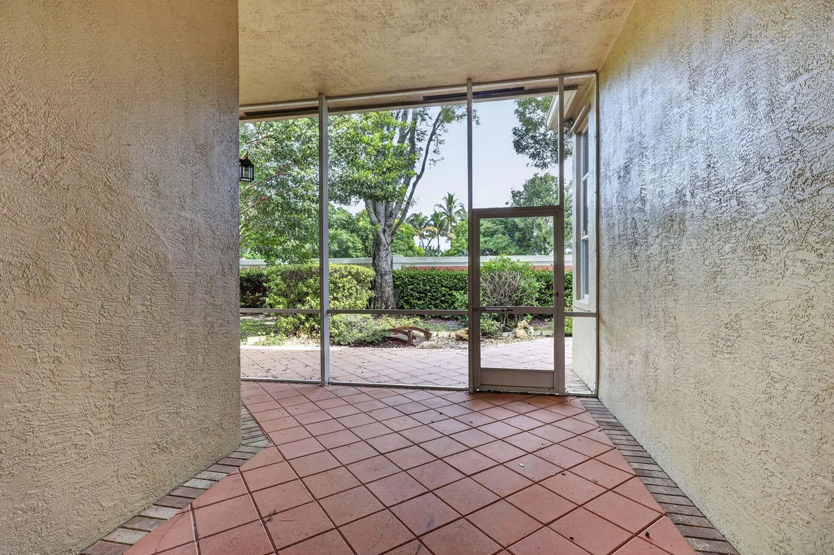  Residence photo 40