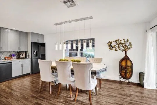  Residence photo 19