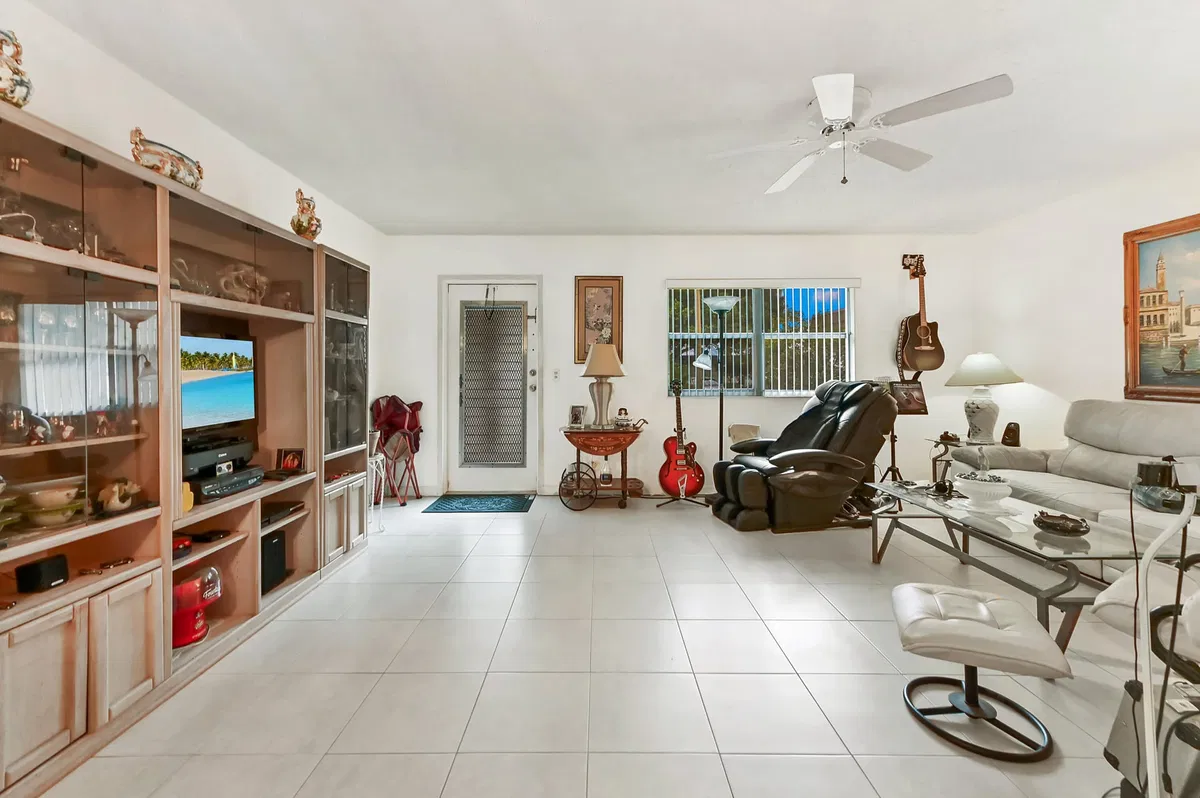 Residence photo 7