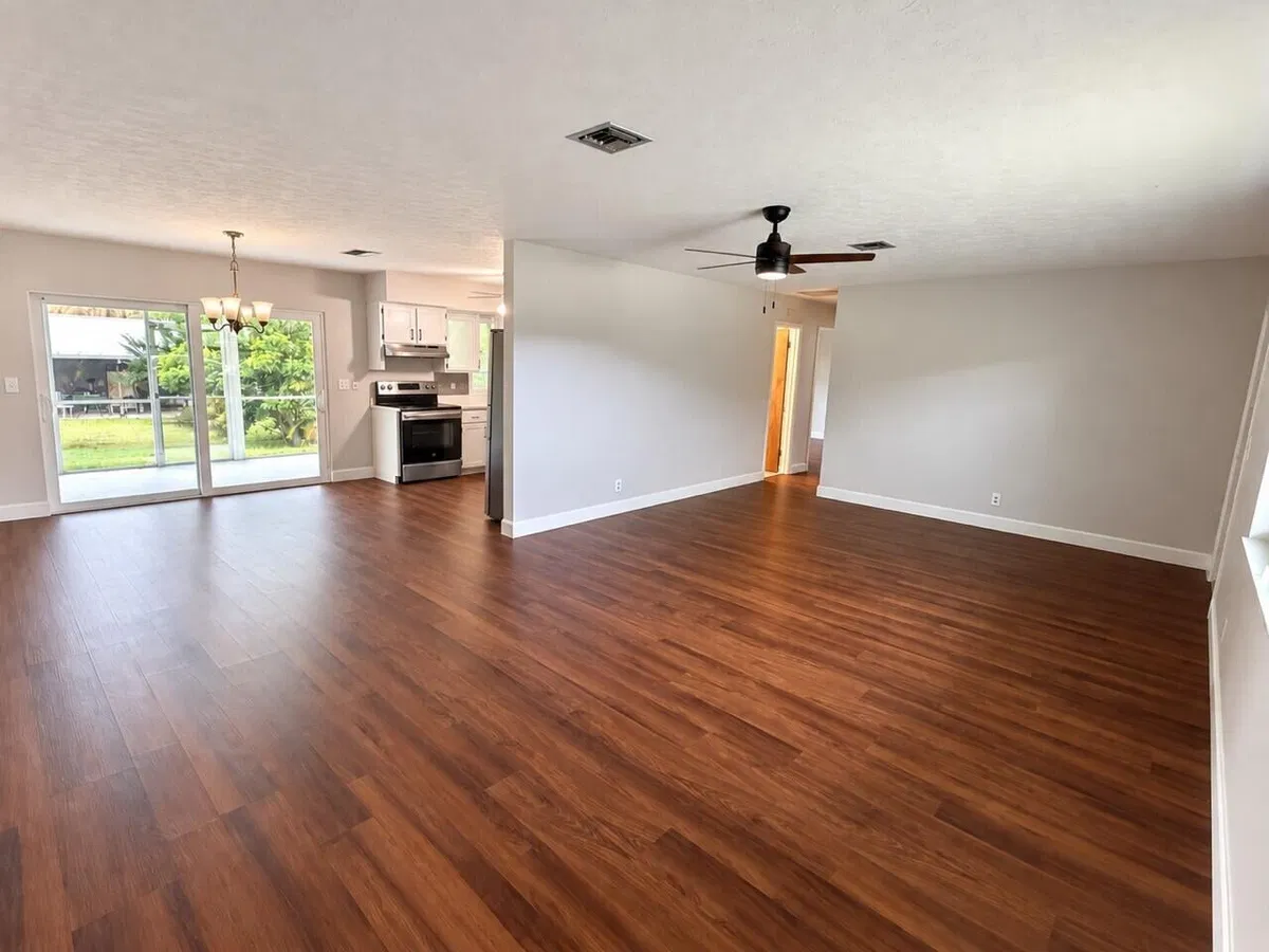 Residence photo 4