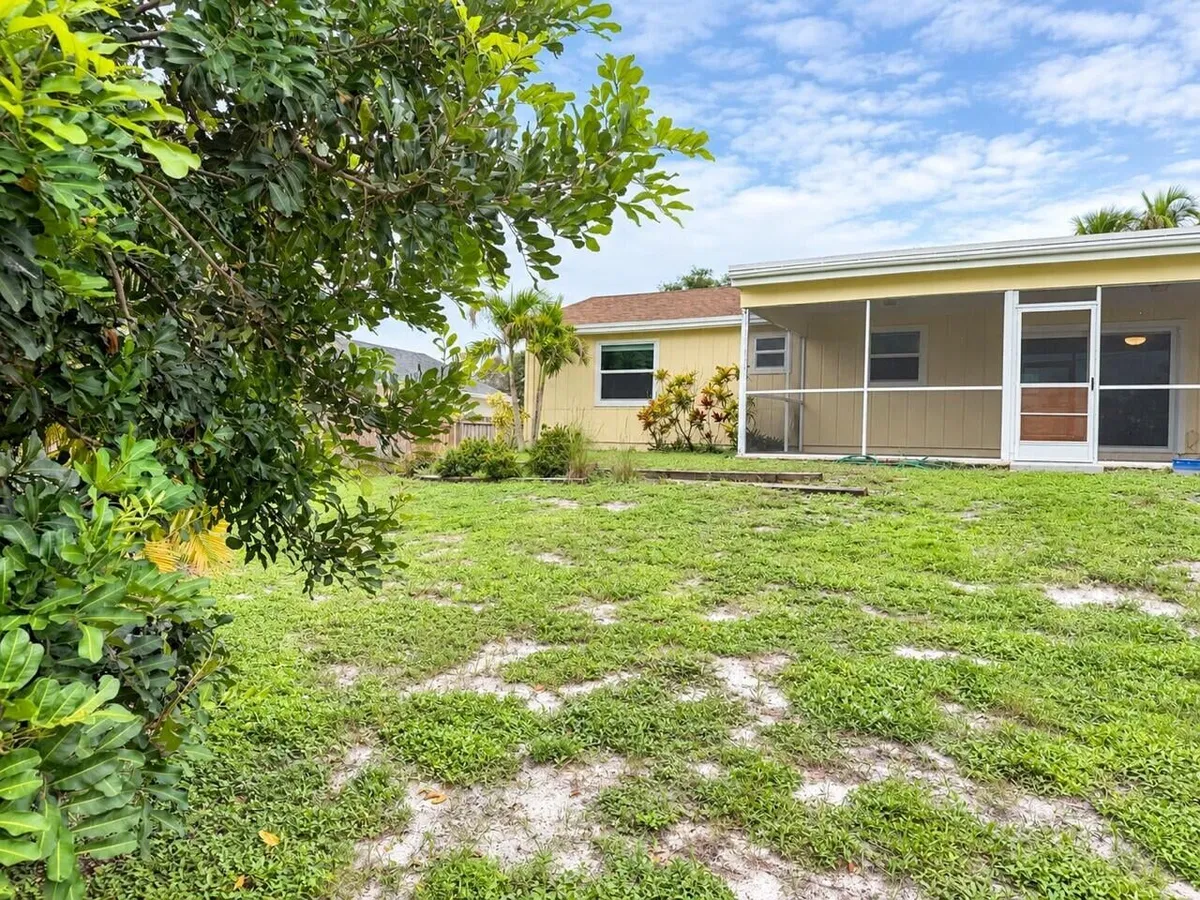 Residence photo 28
