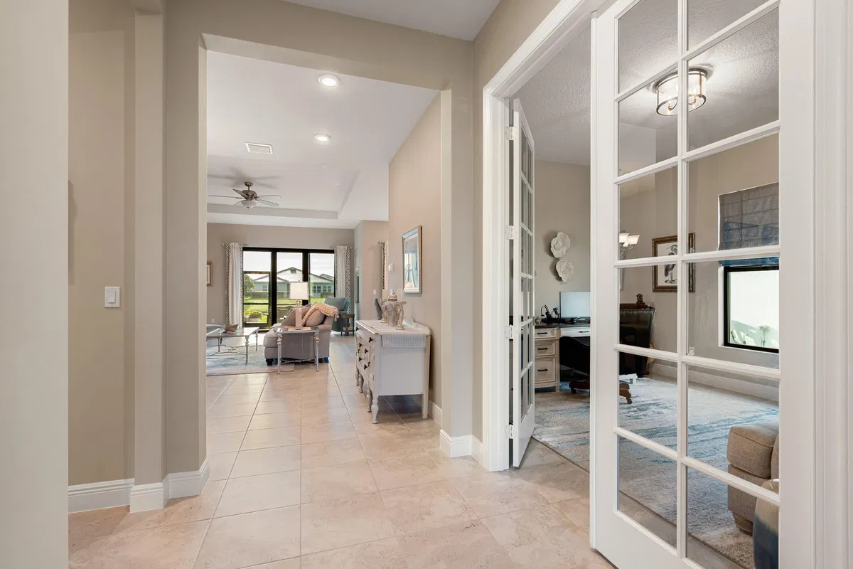 Residence photo 4
