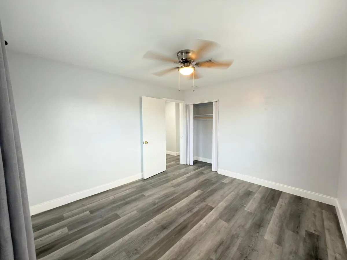 Unit 6 photo 16