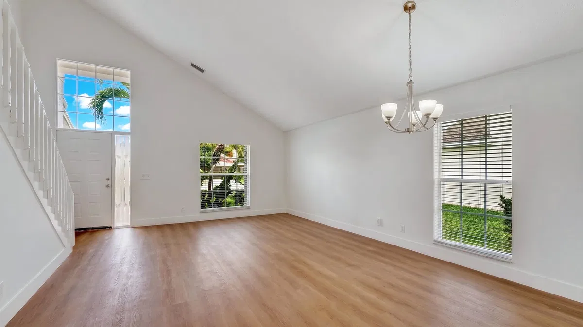 Residence photo 10