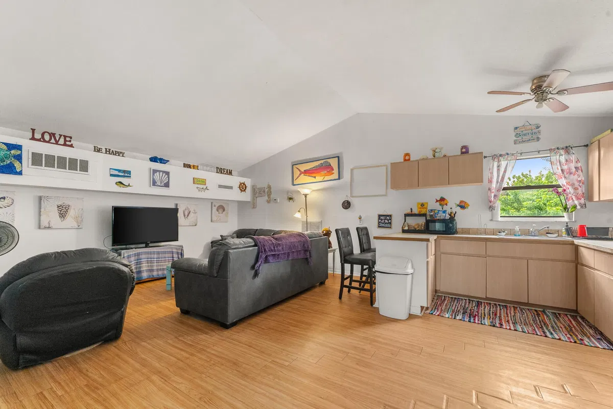 Residence photo 10