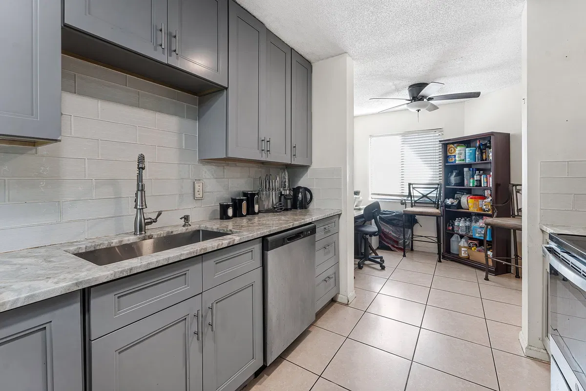  Residence photo 13