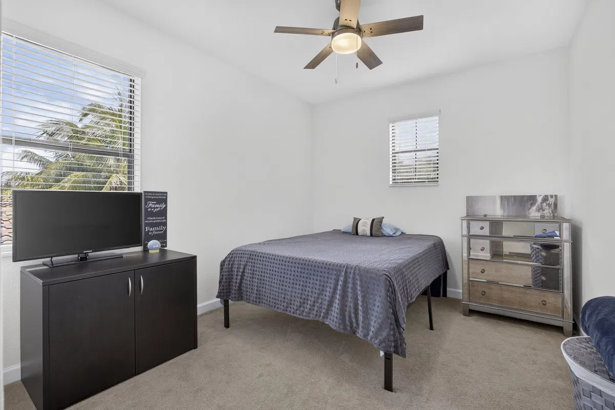 Residence photo 40