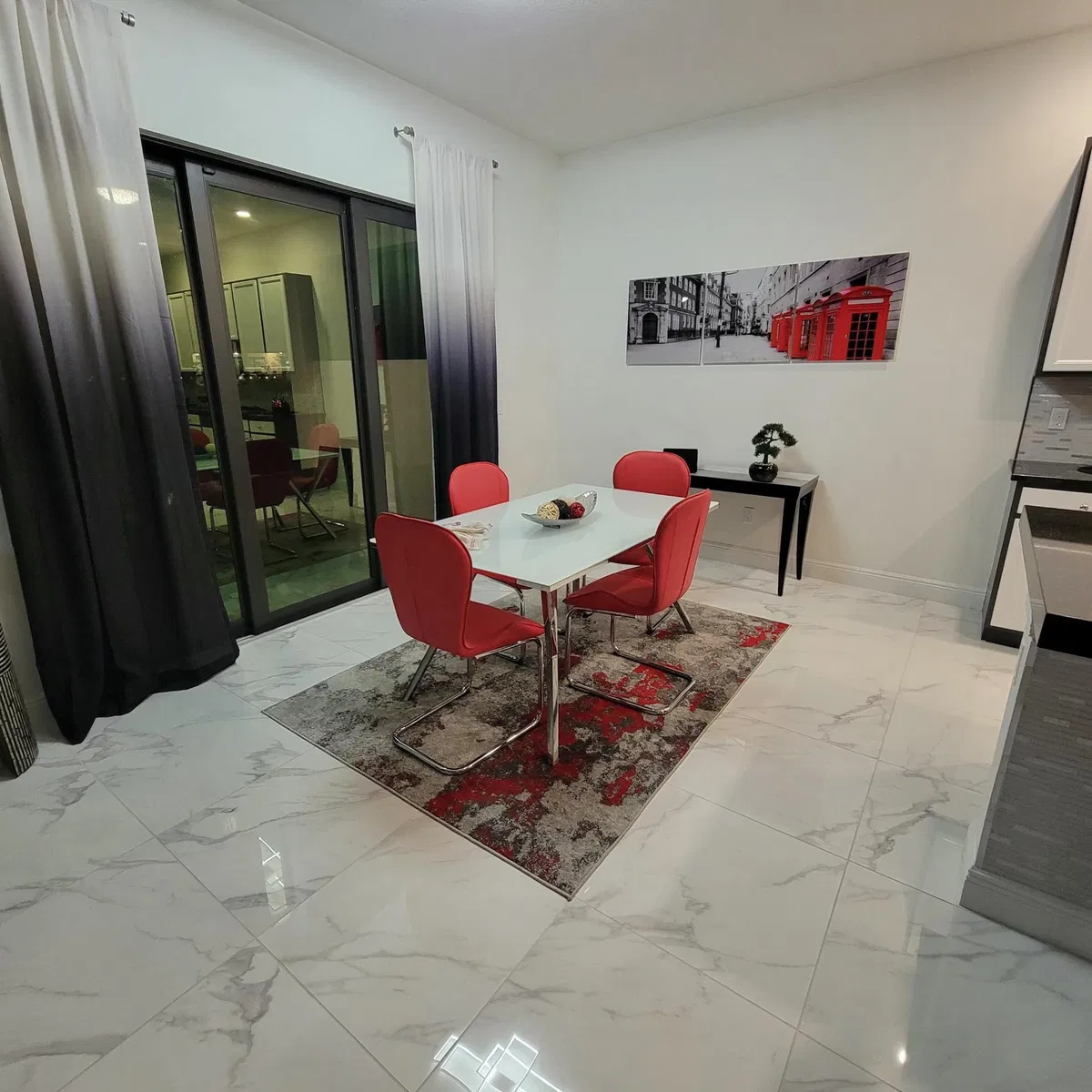 Residence photo 7