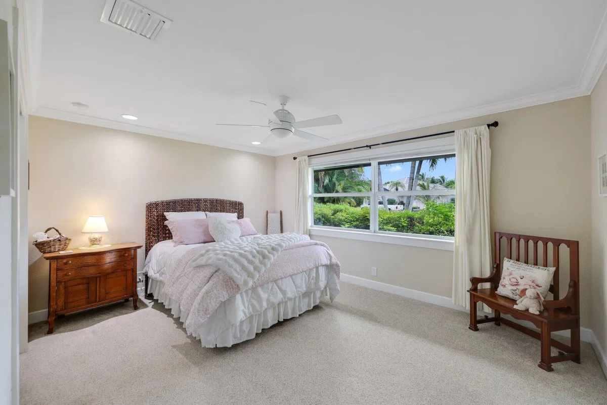 Residence photo 37
