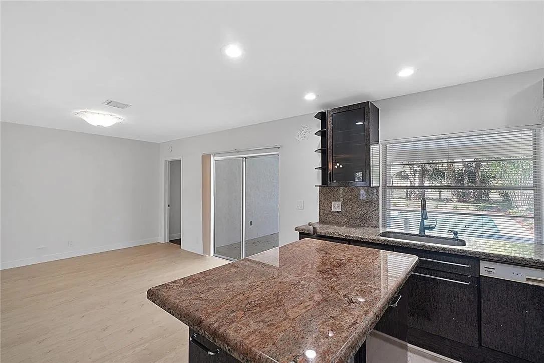 Residence photo 7