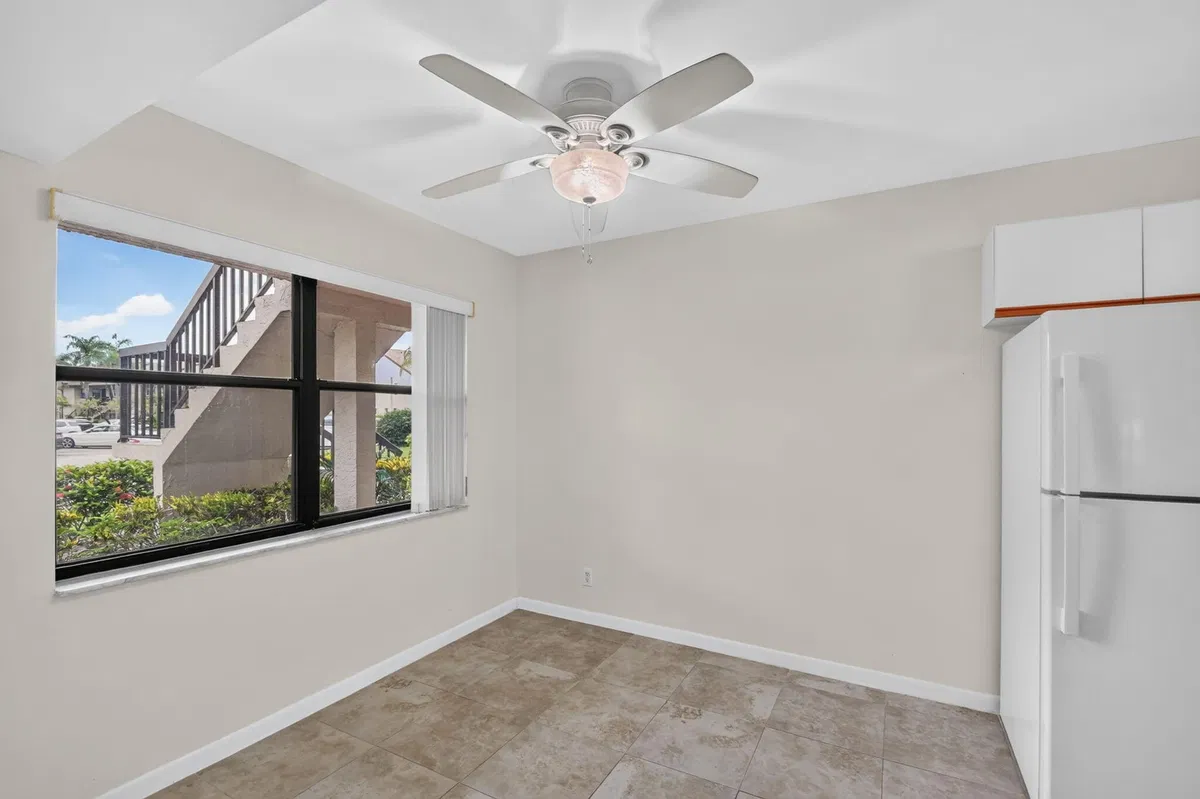 Unit 104 photo 13