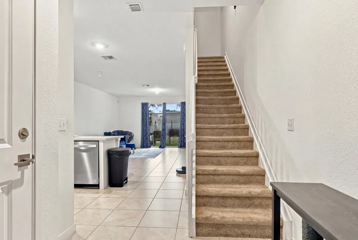 Residence photo 4