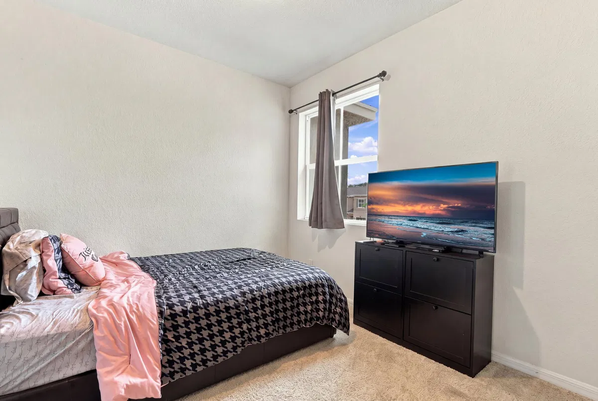 Residence photo 25
