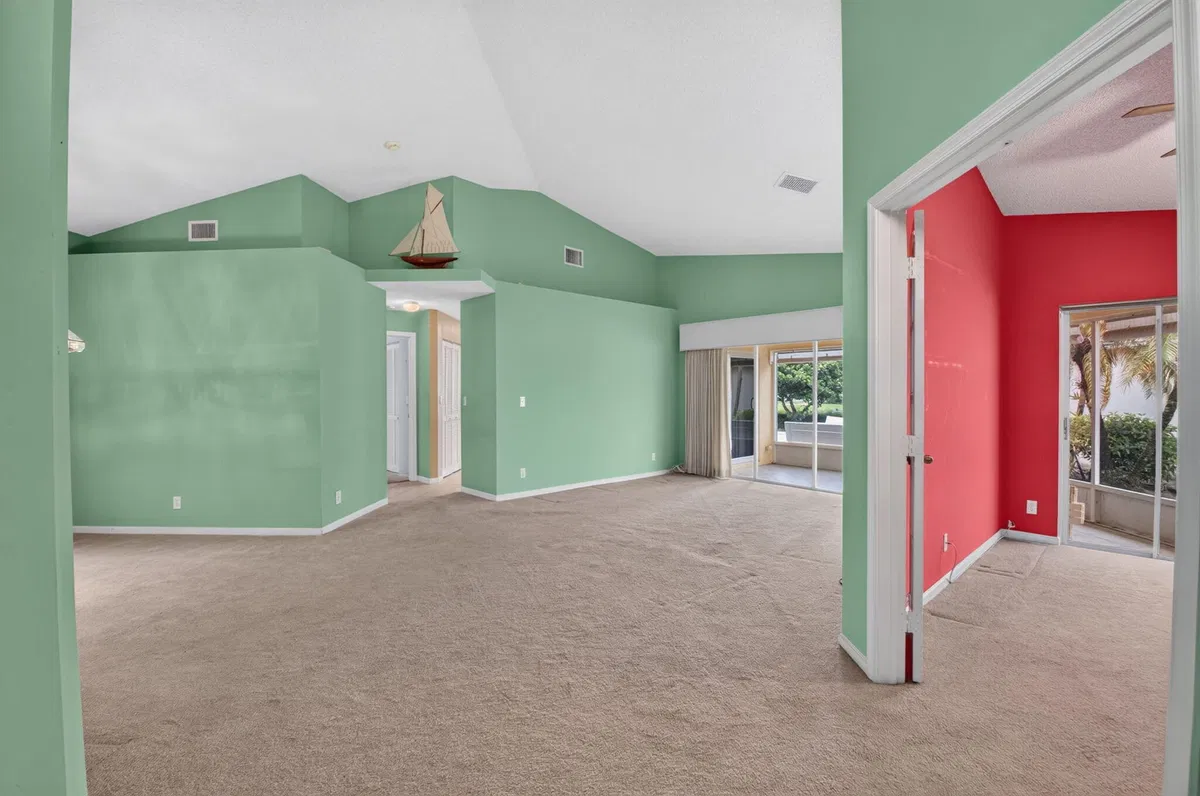 Residence photo 19
