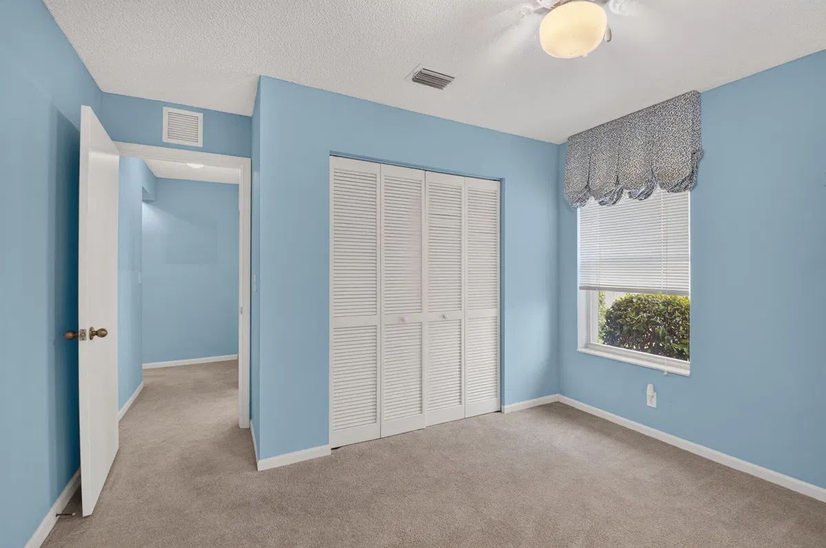 Residence photo 31