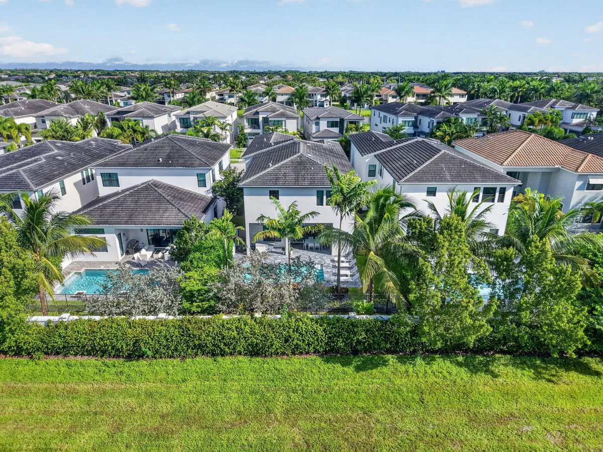 Boca Bridges Residence photo 67