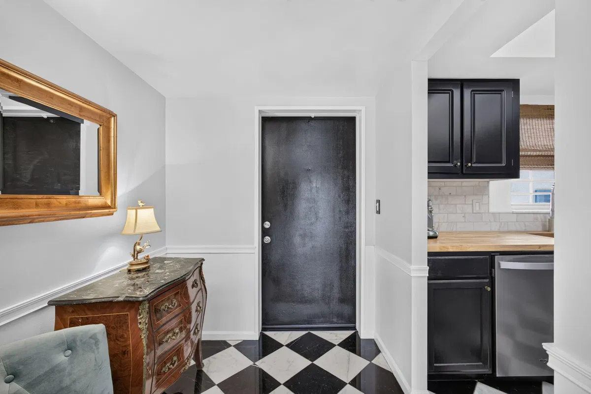 Singer Island Unit 239 photo 4