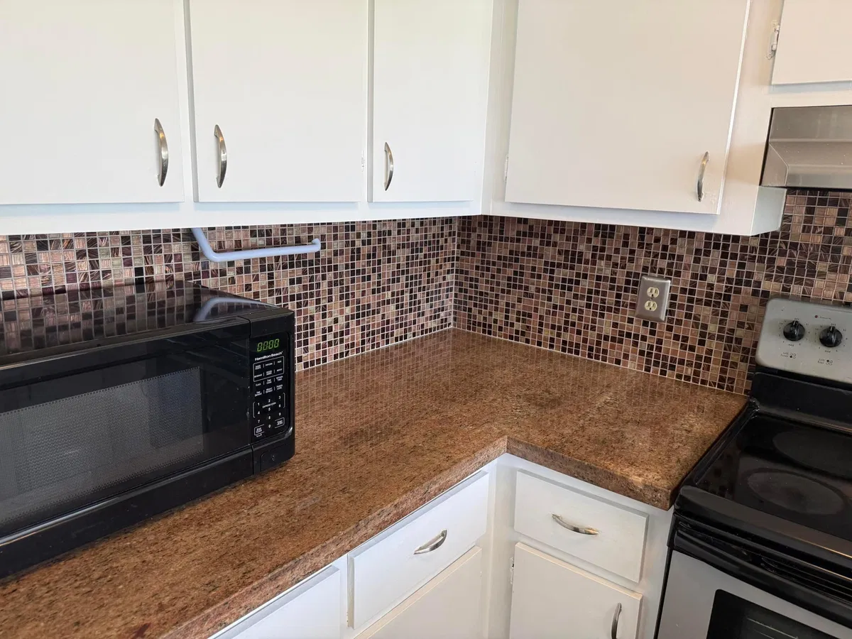 Unit 222 photo 16
