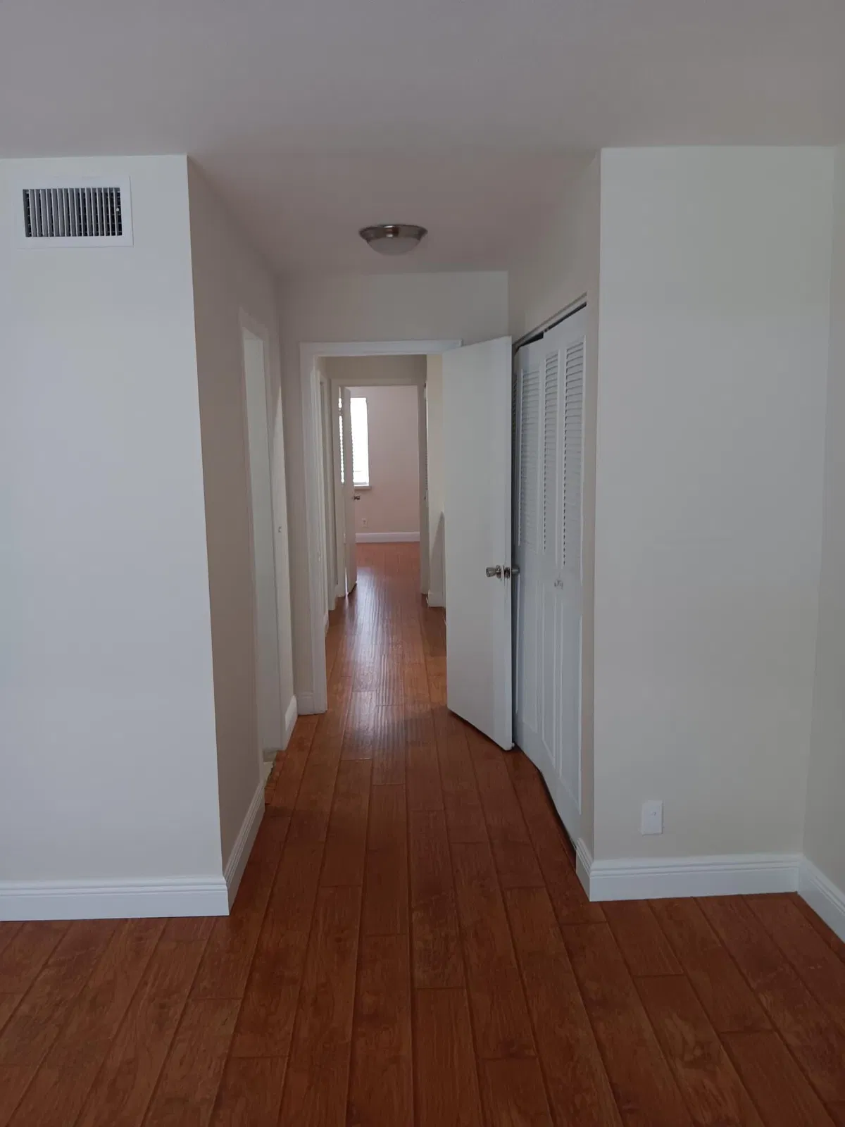 Unit 222 photo 22