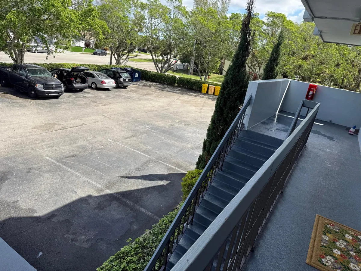 Unit 222 photo 34