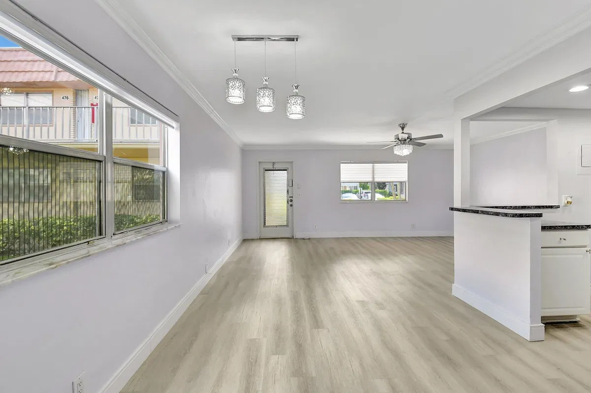  Residence photo 10