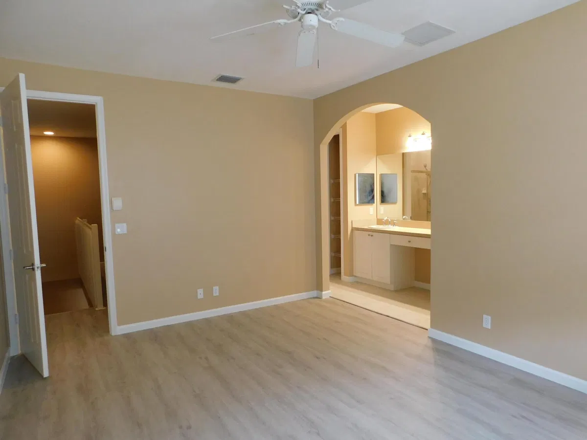  Residence photo 19