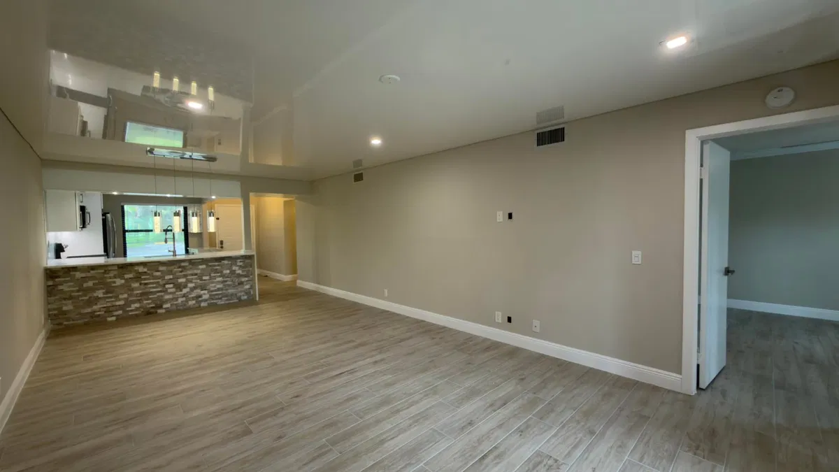  Unit C photo 10